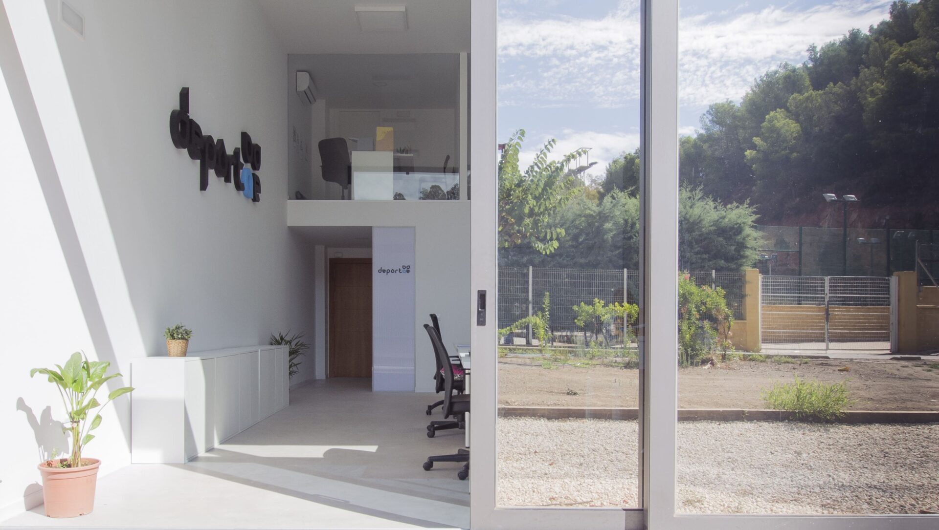 Nuevas fotografías de las oficinas de Deportae