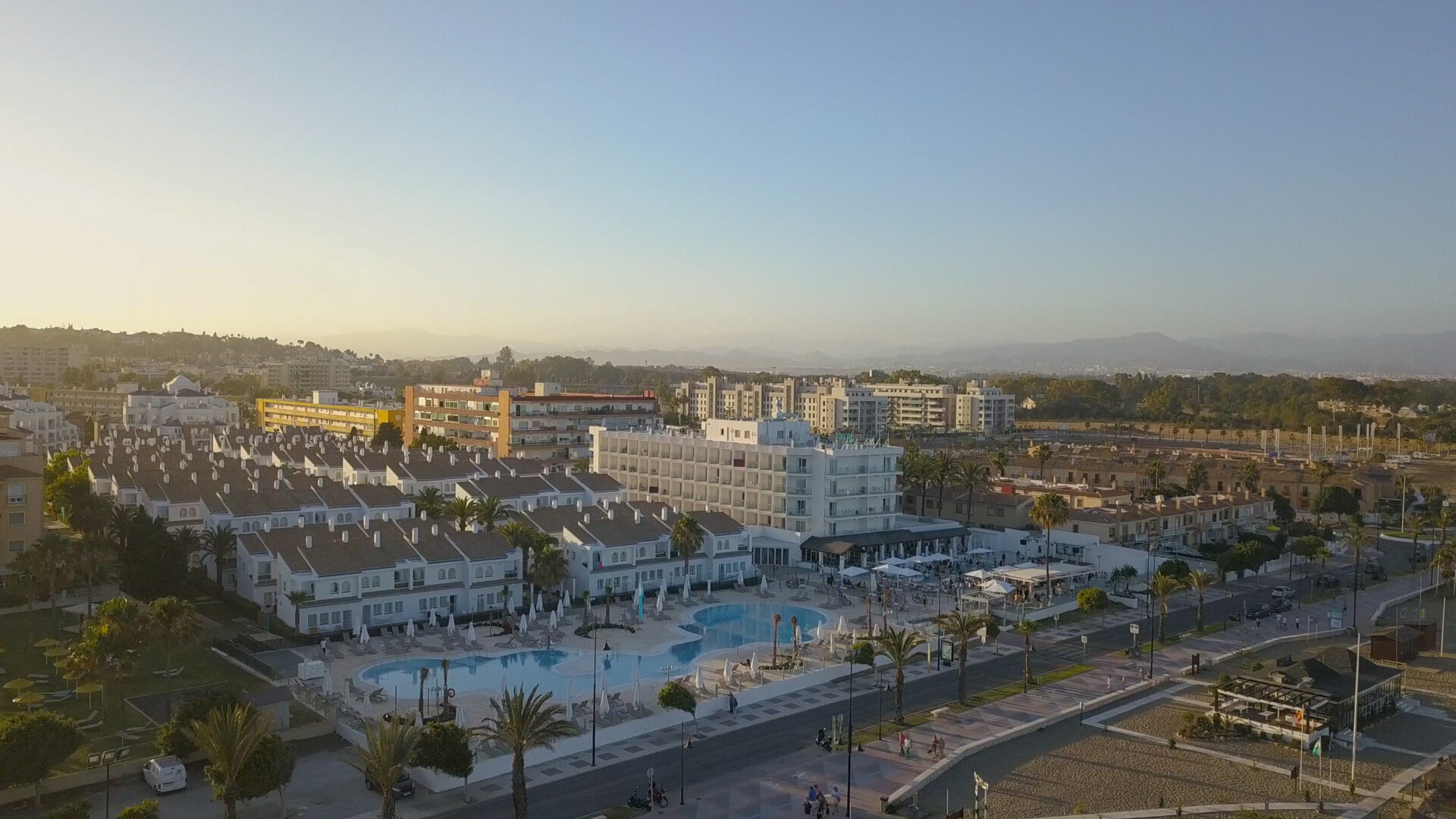 Habitación tipo del Hotel Smy Costa del Sol en Torremolinos (Málaga), interiorismo y arquitectura hotelera por Klic Arquitectos