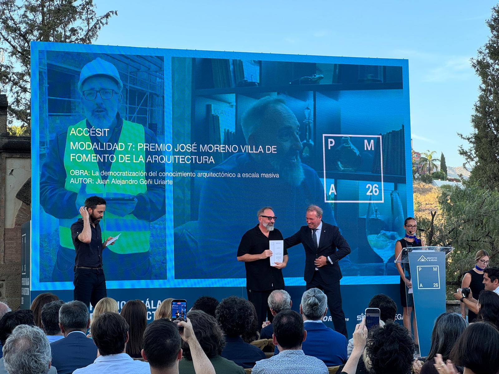 Juan Goñi, socio de Klic Arquitectos, recibe el accésit del Premio José Moreno Villa de Fomento de la Arquitectura en los Premios Málaga de Arquitectura 2026